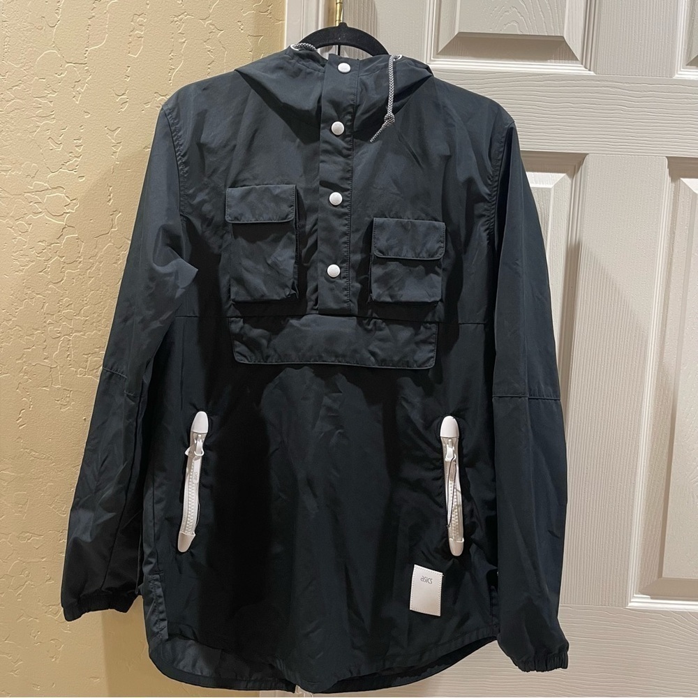 Asics tiger Premium Jacket black Size Men's small in excellent conditions